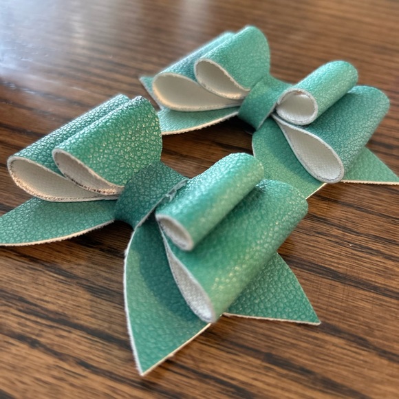 SOLD•Shoe Clips - Picture 3 of 4